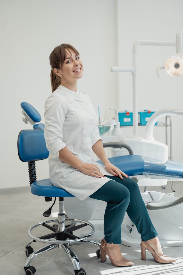 Foto ilustrativa profissional dentista